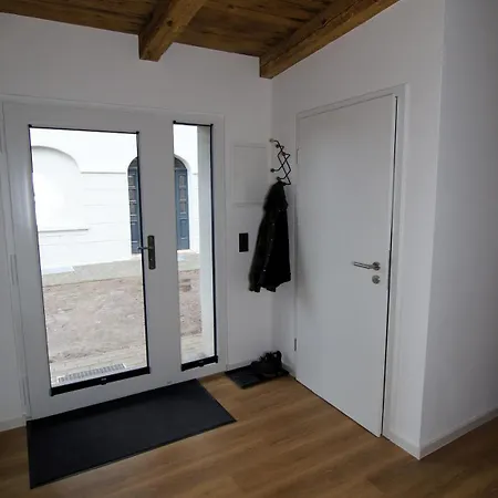 Remise Brasch - Zwischen Bahnhof Und Elbe Διαμέρισμα *